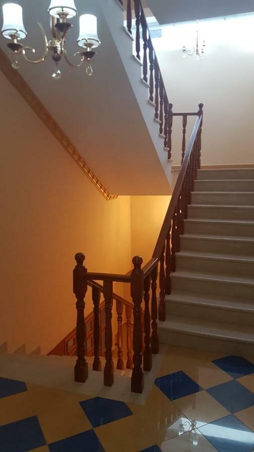 Kompleksi Gjoni Fier Buitenkant foto
